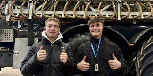 B9DDA94E-4F44-4F02-8601-5DAD52FE7205